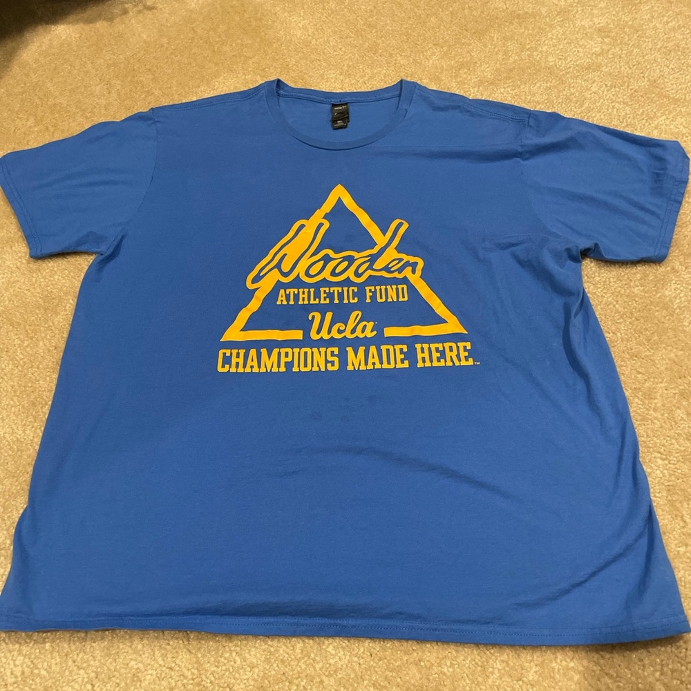 Vintage ucla shirt size 2XL